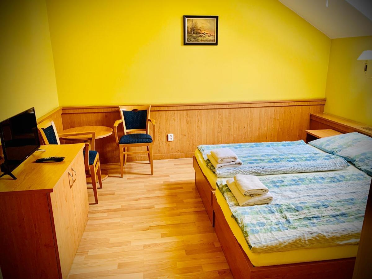 Hotel Macocha Blansko Extérieur photo