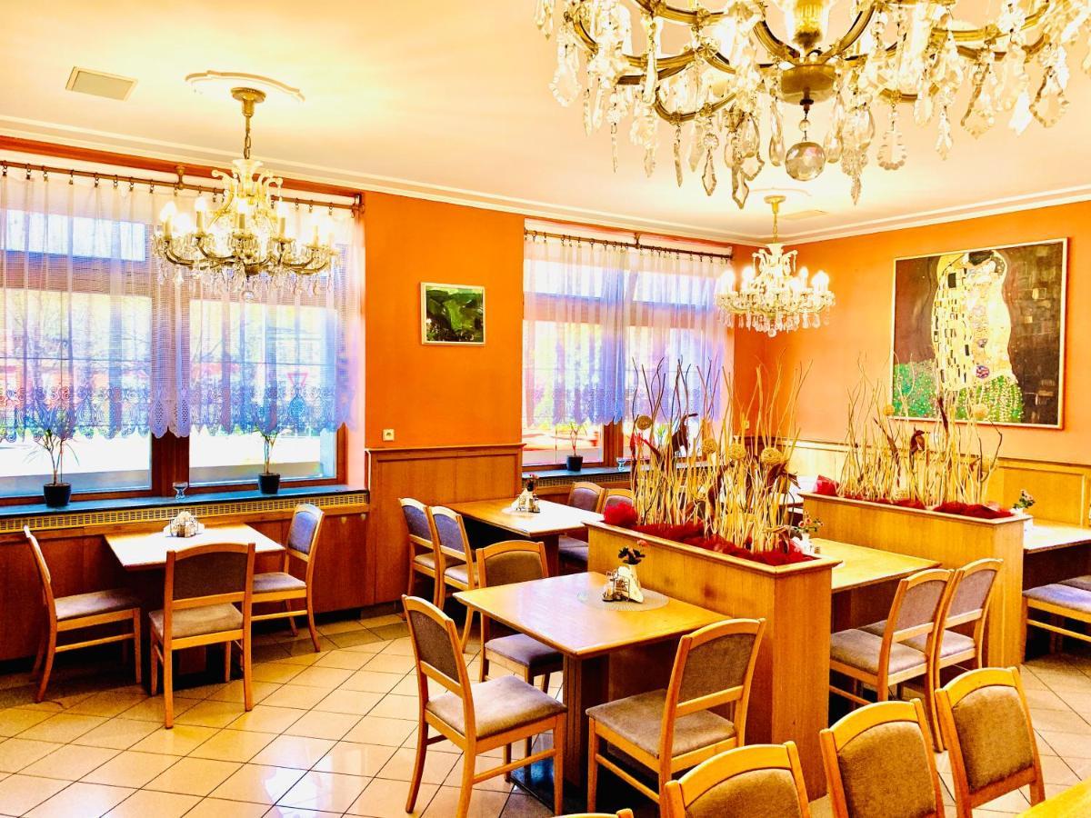 Hotel Macocha Blansko Extérieur photo