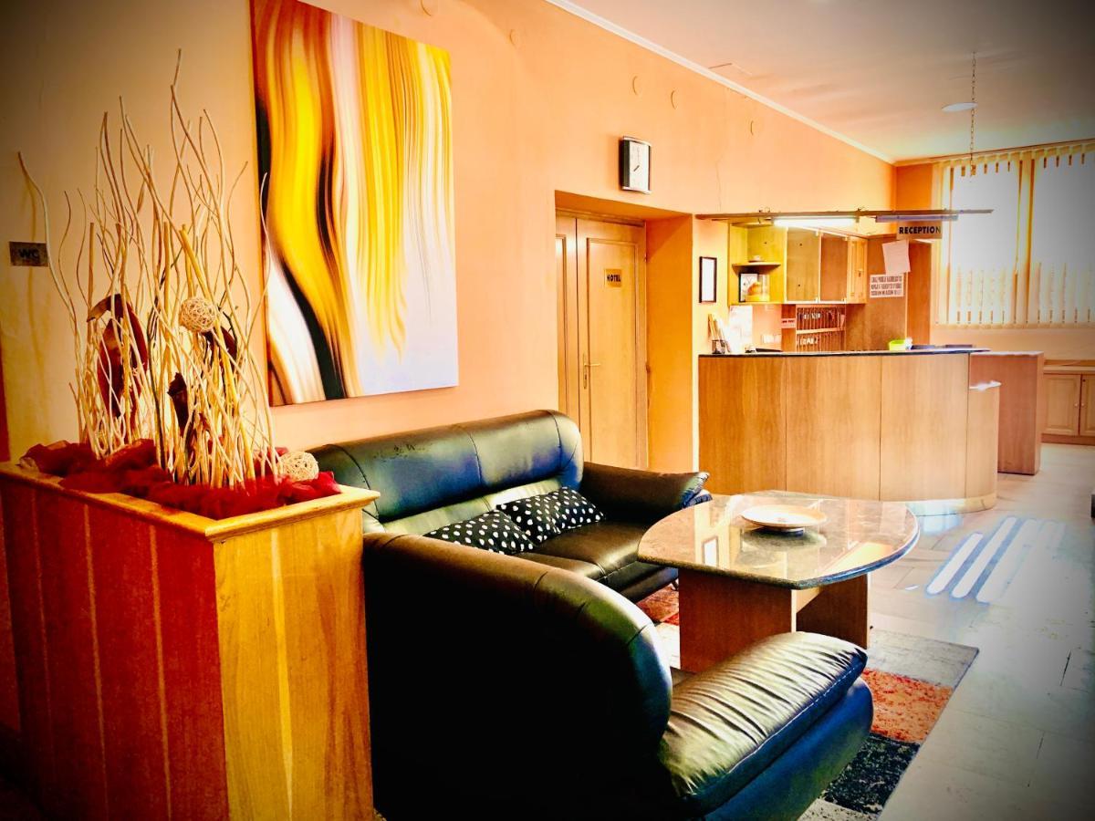 Hotel Macocha Blansko Extérieur photo