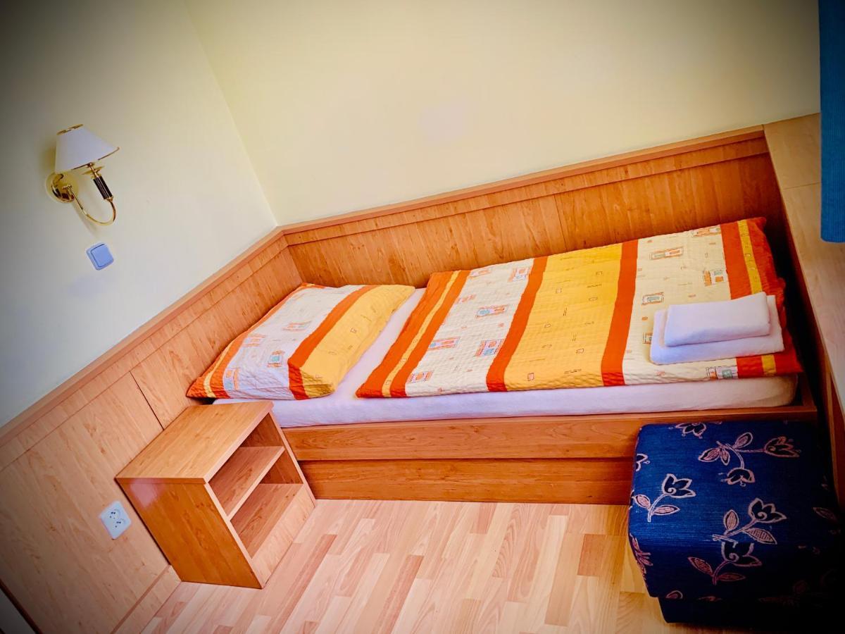 Hotel Macocha Blansko Extérieur photo