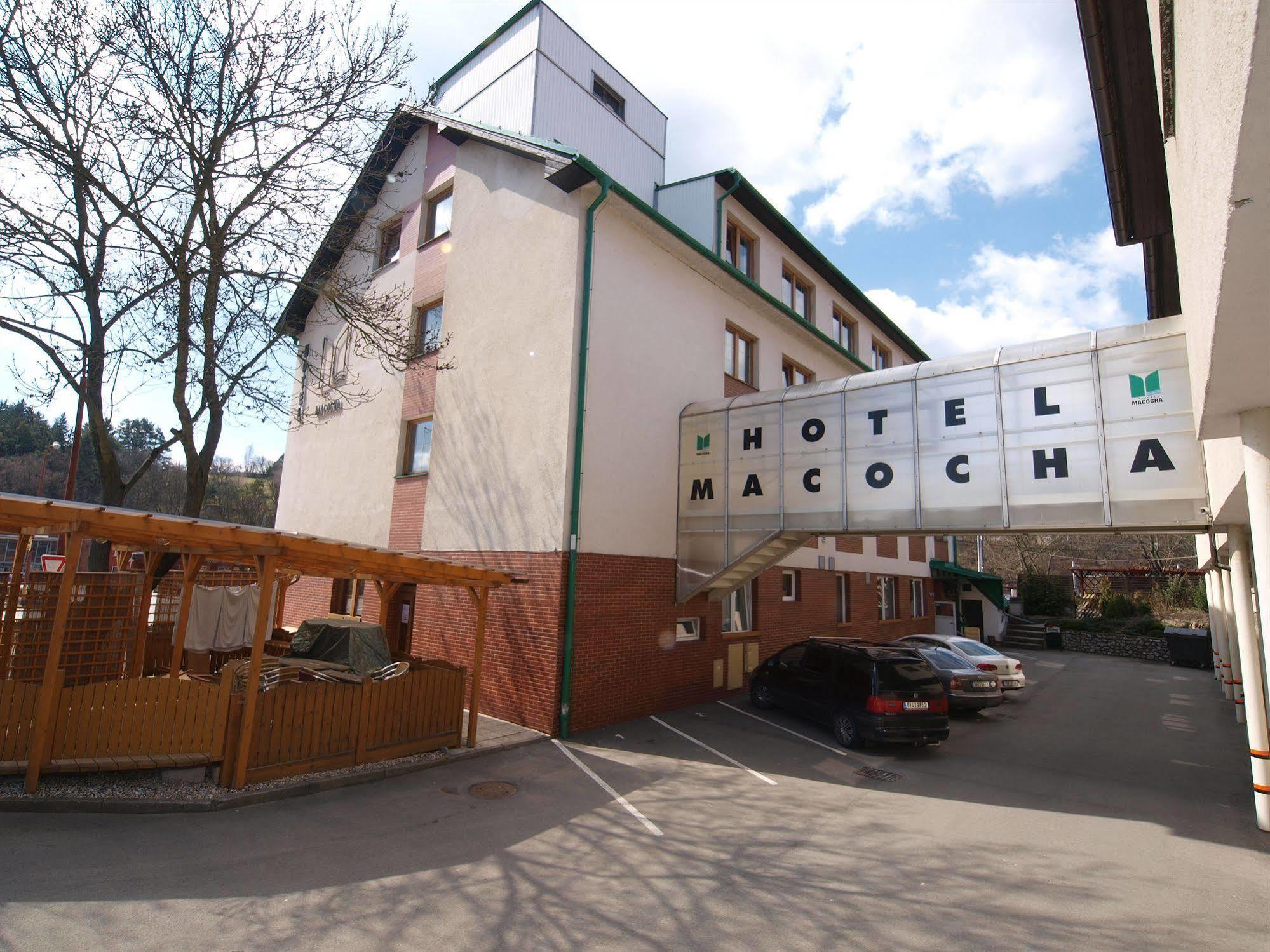 Hotel Macocha Blansko Extérieur photo